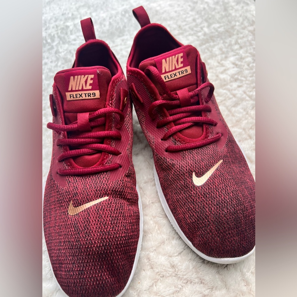 NWOT Nike Flex TR 9 Maroon Red Gold Training Shoes Women’s 8.5 - Picture 6 of 12